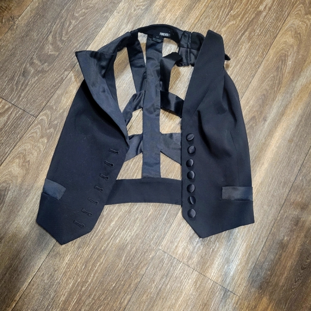 Black cutout vest